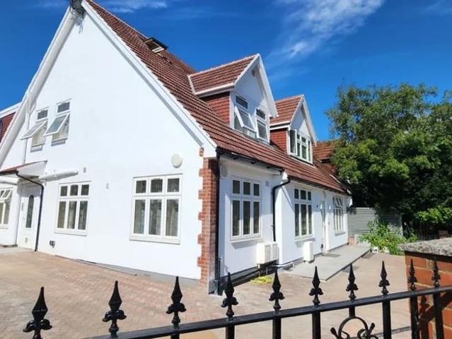Apartment for rent in Sudbury, Greater London
