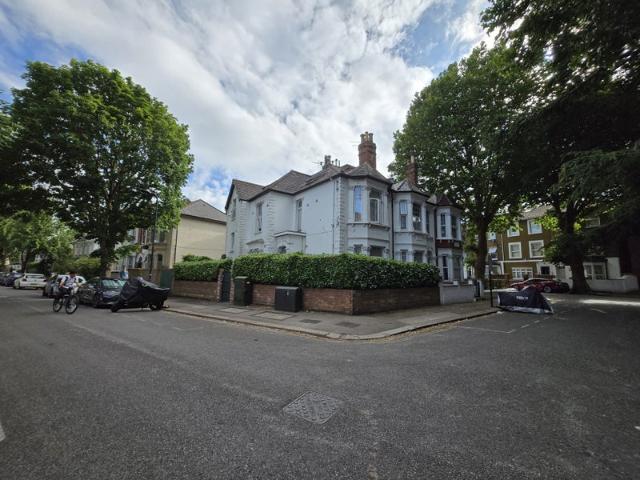 Apartment for rent in London Borough of Ealing, Greater London
