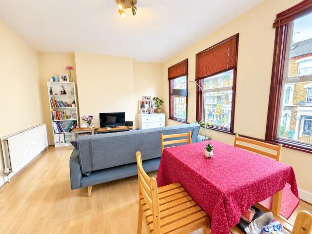 Apartment for rent in London Borough of Islington, Greater London
