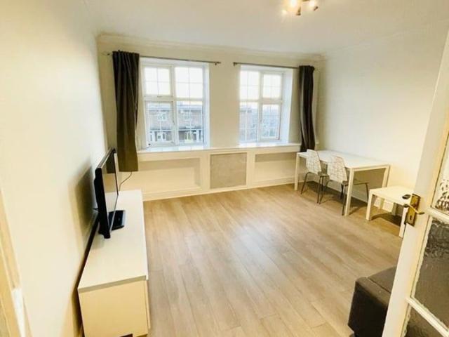 Apartment for rent in Belsize Park, Greater London