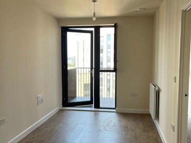 Apartment for rent in Westminster, Victoria