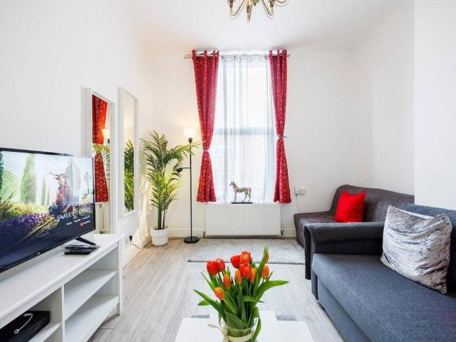 Apartment for rent in West Kensington, Isle Of Man
