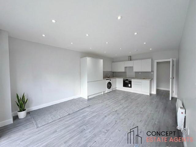 Apartment for rent in London Borough of Merton, Greater London