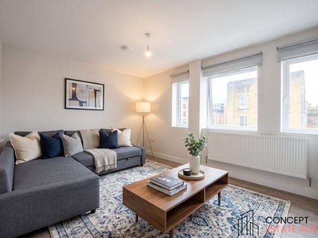 Apartment for rent in Summerstown, Greater London