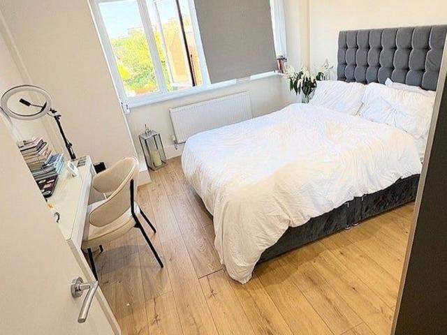 Apartment for rent in Chalk Farm, Greater London