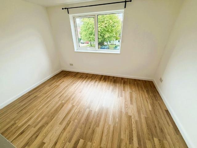 Apartment for rent in Colney Hatch, London