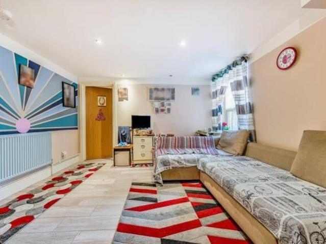Apartment for rent in London Borough of Croydon, South Norwood