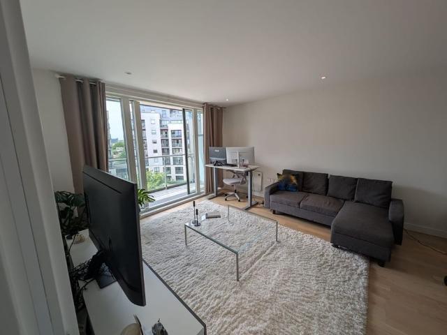 House for rent in London Borough of Hounslow, Greater London