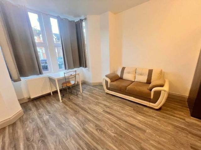Apartment for rent in Bellingham, Greater London