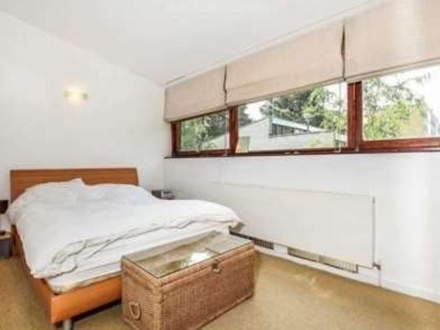 Apartment for rent in Upper Tooting, Greater London