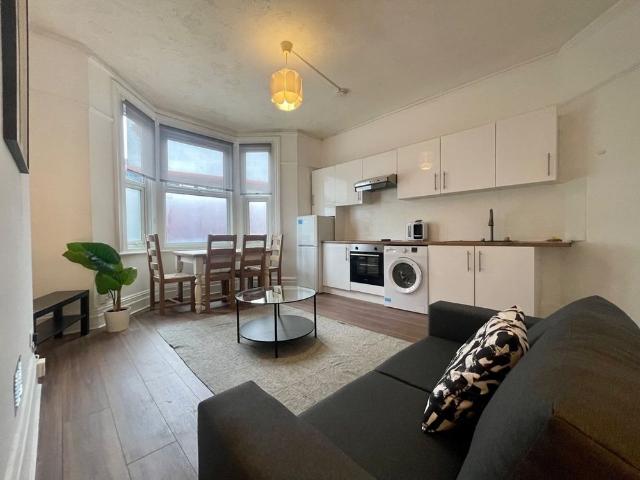 Apartment for rent in London Borough of Croydon, Greater London