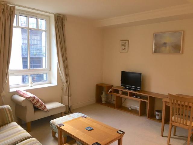 Apartment for rent in Westminster, Victoria