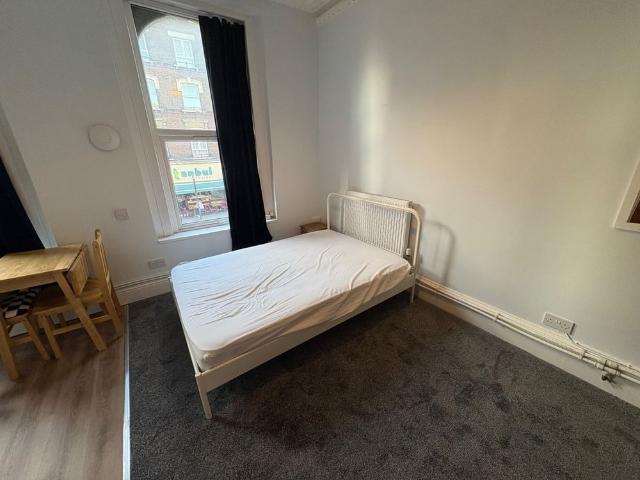 Apartment for rent in West Hackney, Greater London