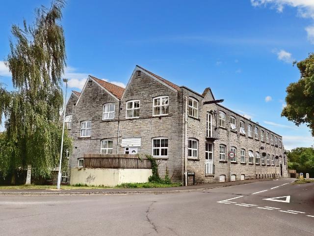 Apartment for rent in Street, Somerset