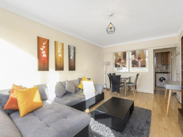Apartment for rent in Finsbury, Greater London