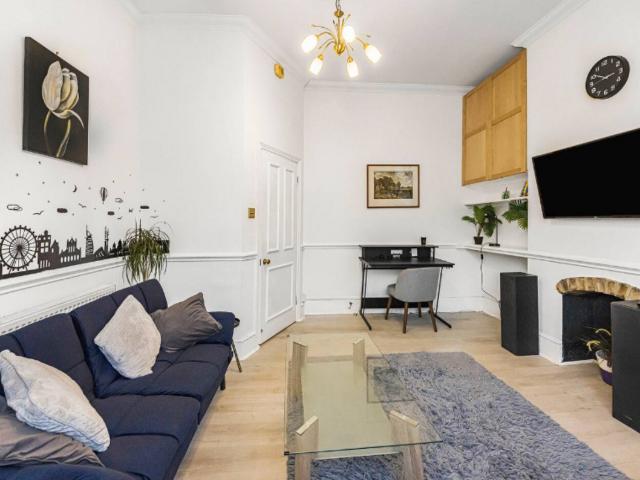 Apartment for rent in Maida Hill, West Kilburn