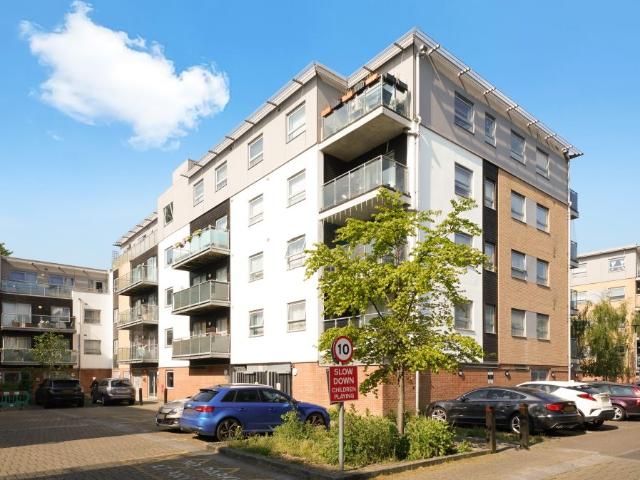 Apartment for rent in London Borough of Merton, Greater London