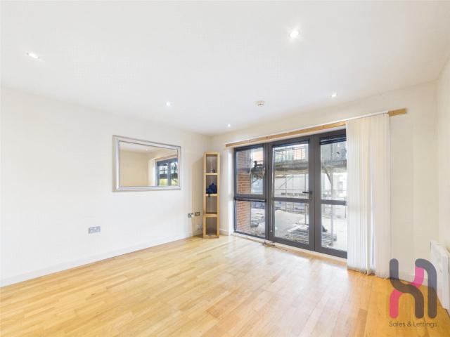 Apartment for rent in Calderstones