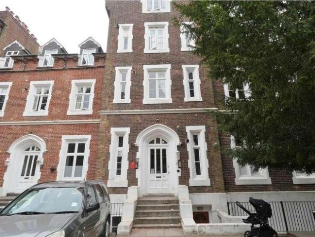 Apartment for rent in Slough