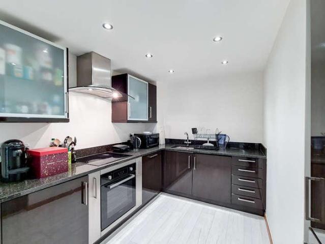 Apartment for rent in Canary Wharf, Greater London