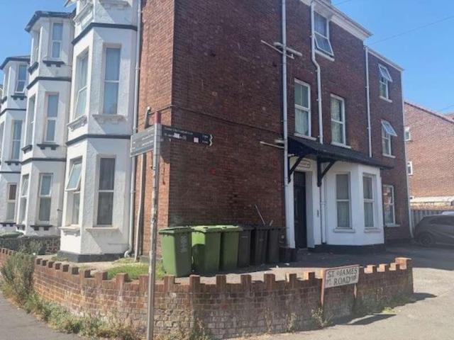 Apartment for rent in Watergate, Devon