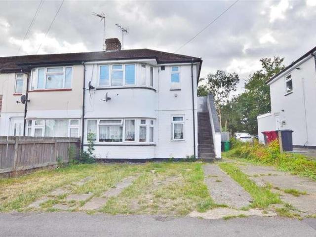 Apartment for rent in Slough