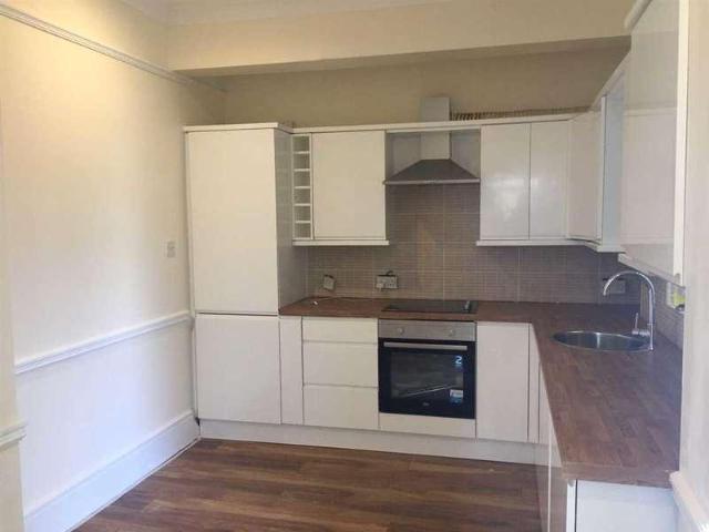 Apartment for rent in London Borough of Ealing, Park Royal