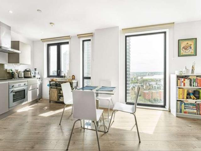 Apartment for rent in Canary Wharf, Greater London