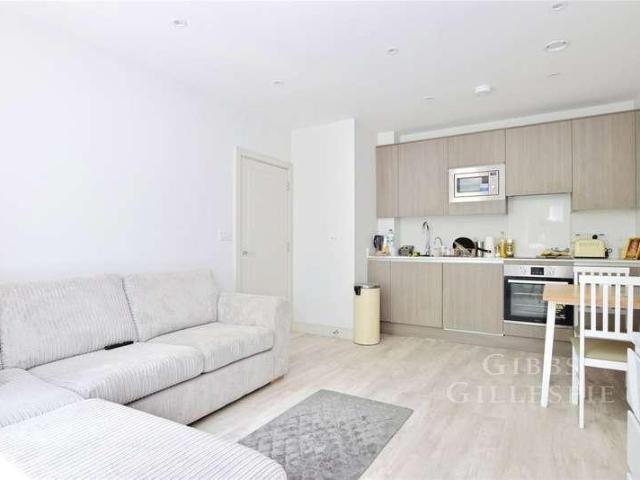 House for rent in Cowley, Greater London