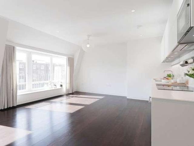 Apartment for rent in Chalk Farm, Greater London