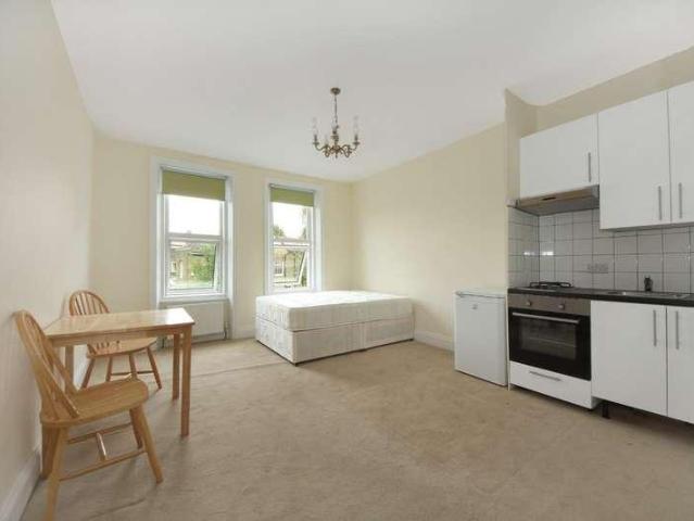 Apartment for rent in London Borough of Ealing, Greater London