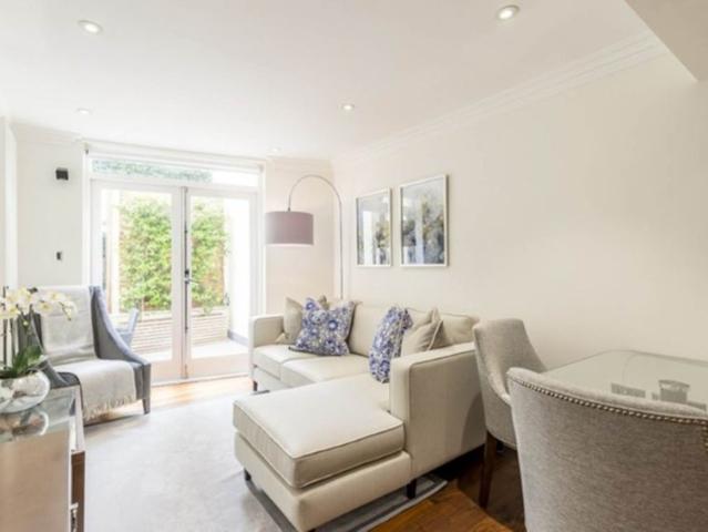 Apartment for rent in Bayswater, Greater London