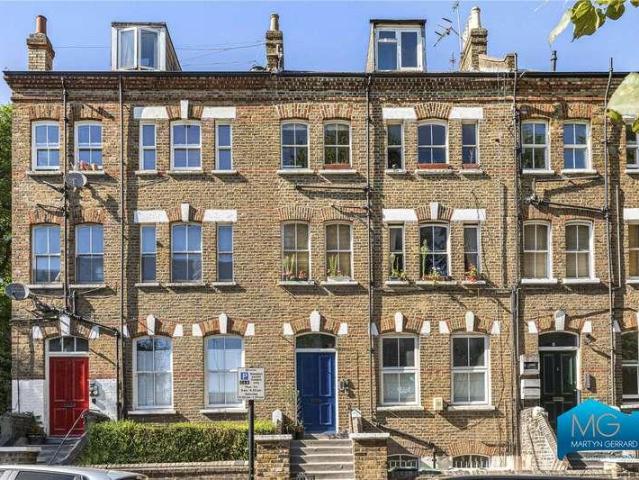 Apartment for rent in Chalk Farm, Greater London