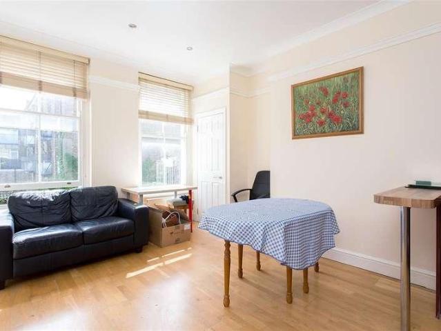 Apartment for rent in Holloway, Greater London