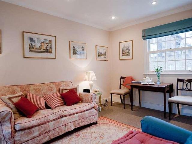 House for rent in Covent Garden, Victoria