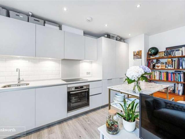 Apartment for rent in London Borough of Hounslow, Greater London