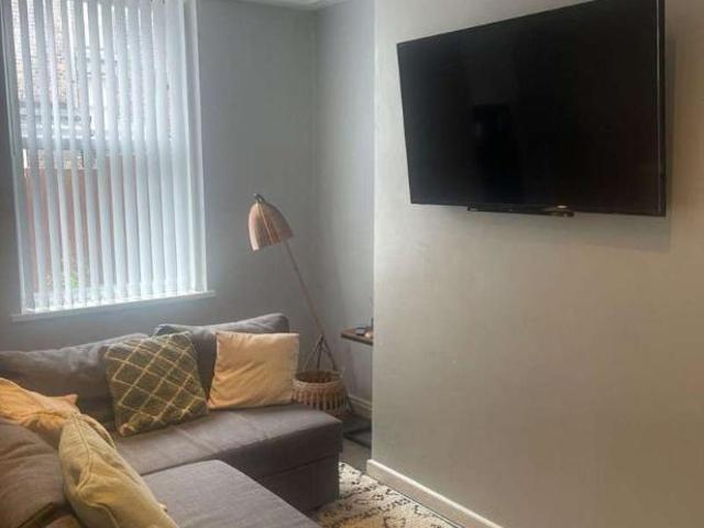 Apartment for rent in Calderstones