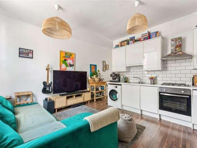Apartment for rent in West Hackney, Greater London