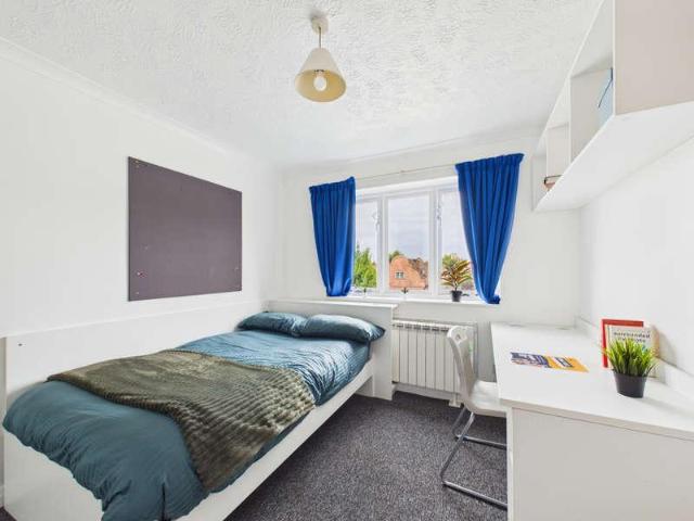Apartment for rent in Kensington, Greater London