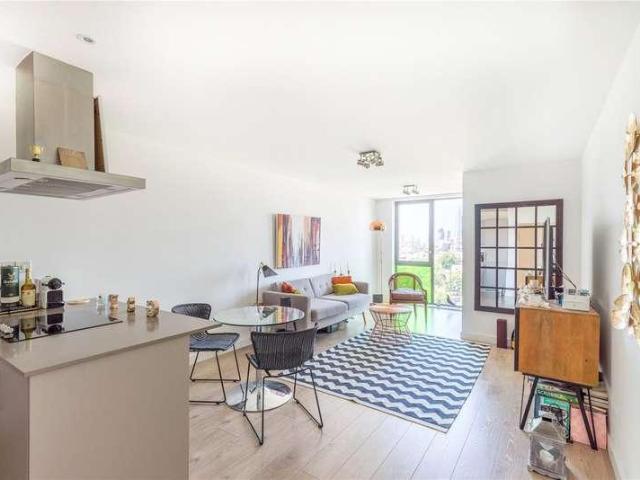 Apartment for rent in St. George in the East, Wapping