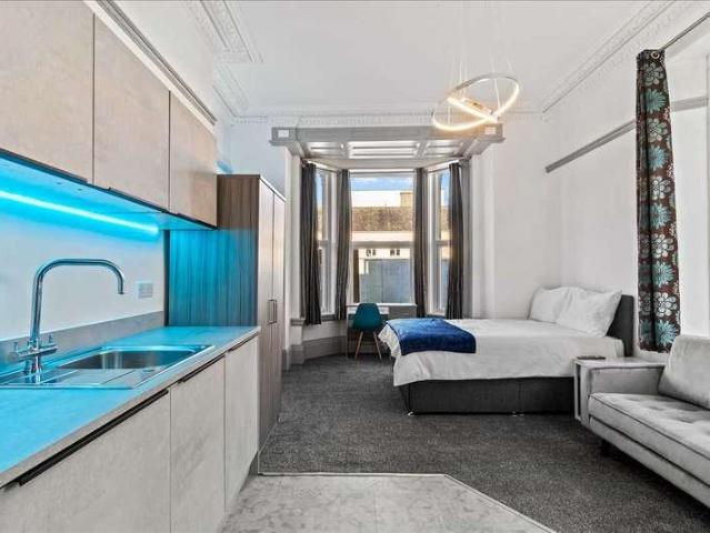 Apartment for rent in Barbican, Mount Wise