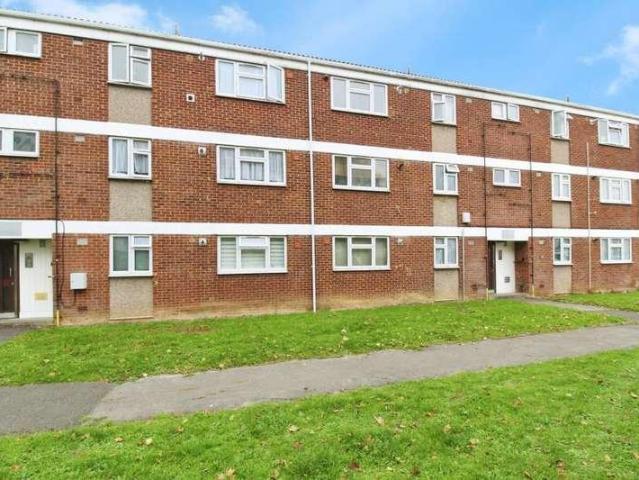 Apartment for rent in Slough