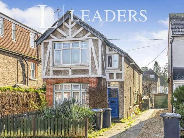 Apartment for rent in Perryfields, West Sussex