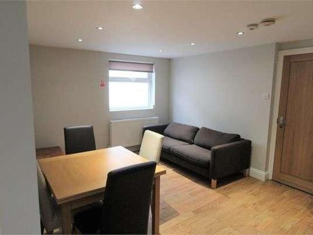 Apartment for rent in Queensbury, West Yorkshire