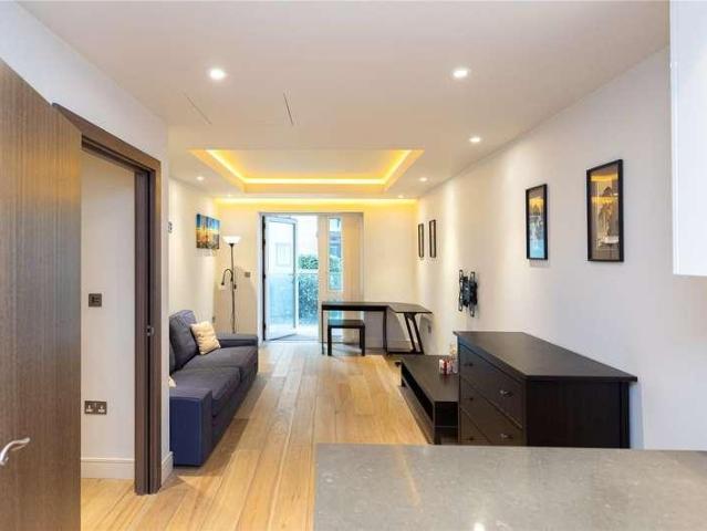 House for rent in Brook Green, Greater London