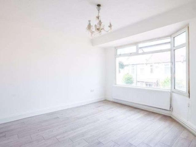 Apartment for rent in Beckton, Greater London