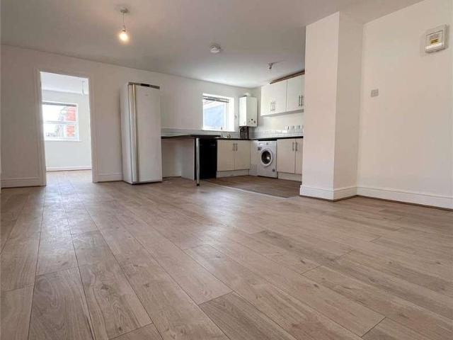 Apartment for rent in Rodbourne, Swindon