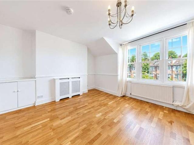 Apartment for rent in Ickenham, Greater London