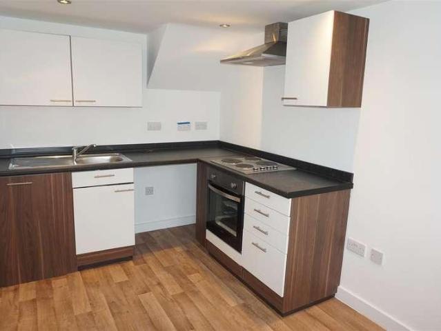 House for rent in Calderstones