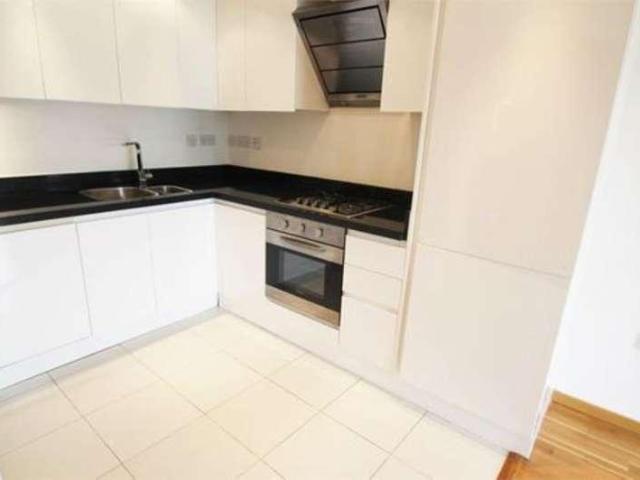 Apartment for rent in Kenton, Harrow On The Hill